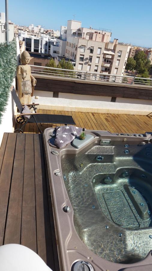 Atico De Lujo Con Jacuzzi Climatizado En Terraza Lejlighed Elche Eksteriør billede