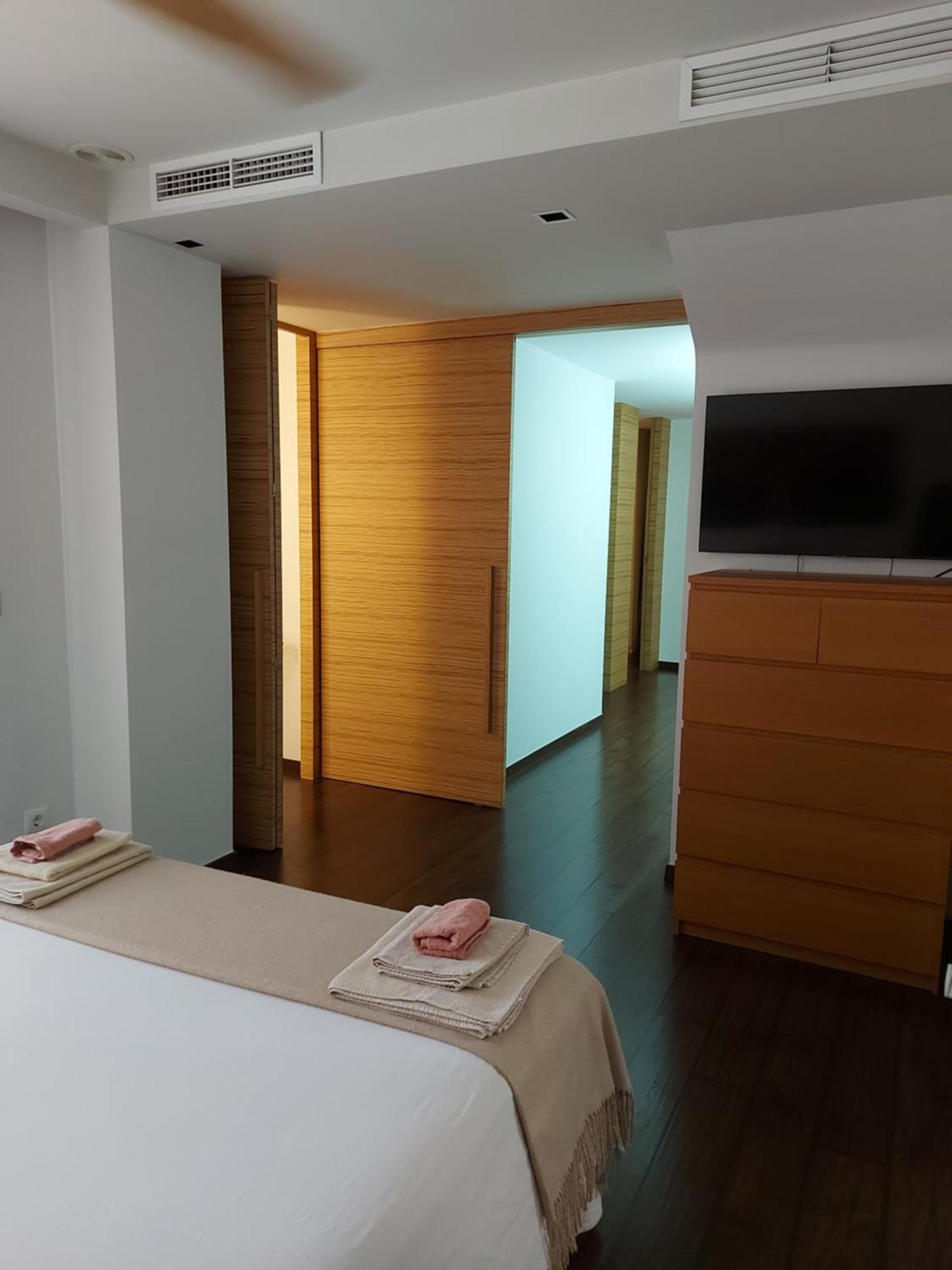 Atico De Lujo Con Jacuzzi Climatizado En Terraza Lejlighed Elche Eksteriør billede