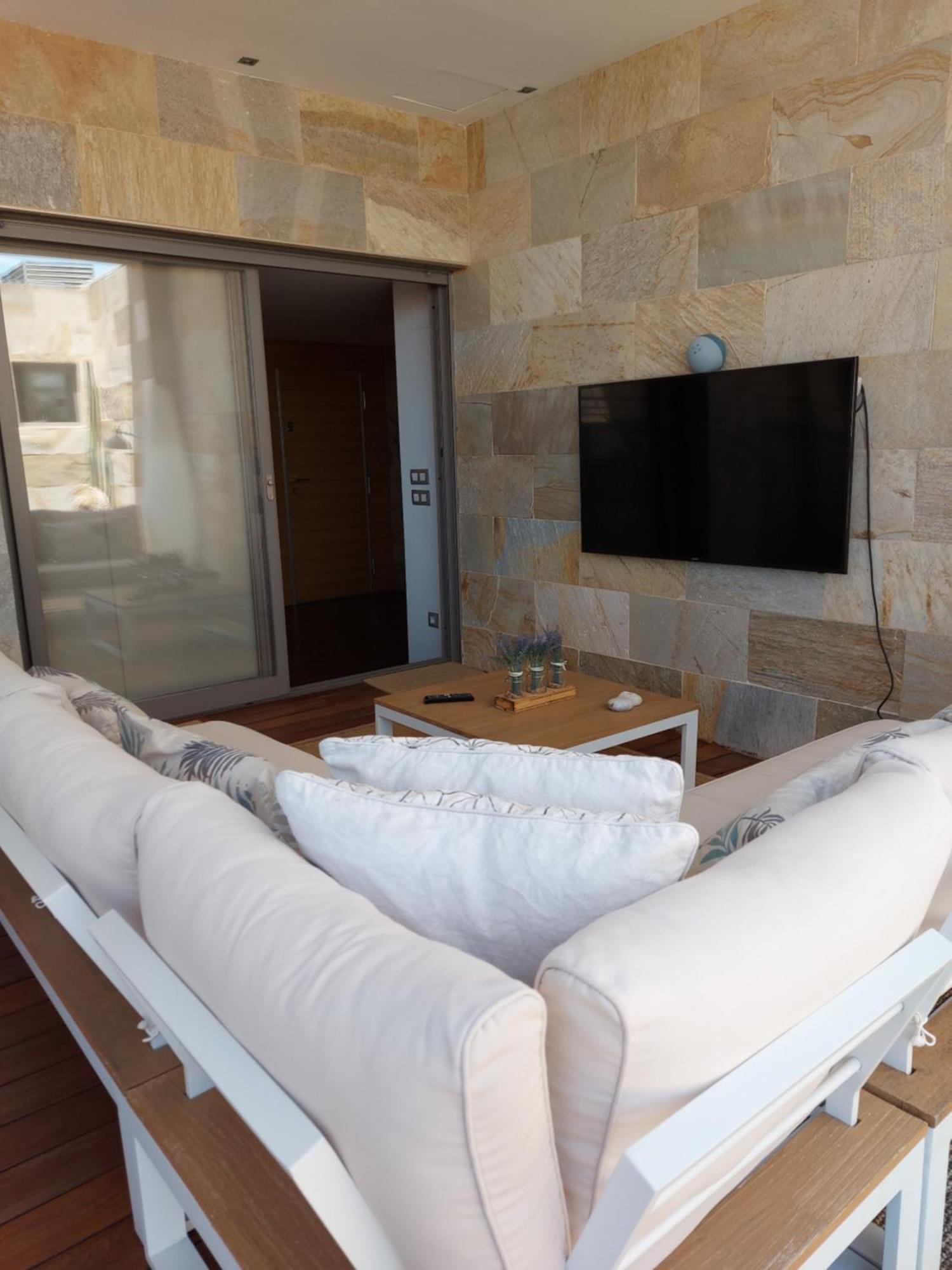 Atico De Lujo Con Jacuzzi Climatizado En Terraza Lejlighed Elche Eksteriør billede